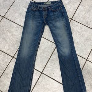 Buckle BKE 29×33 1/2 Kate boot dark wash jeans